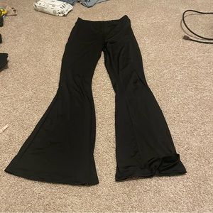 BNWT flare leggings